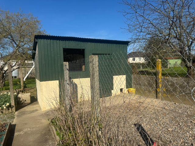 Maison - 99 m² - 5 pièces