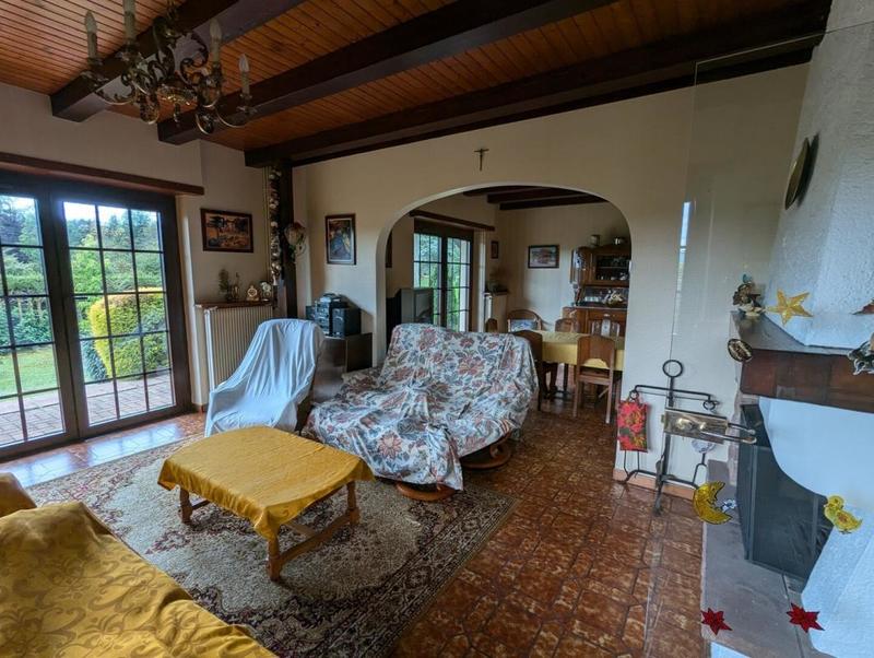 Maison - 143 m² - 7 pièces