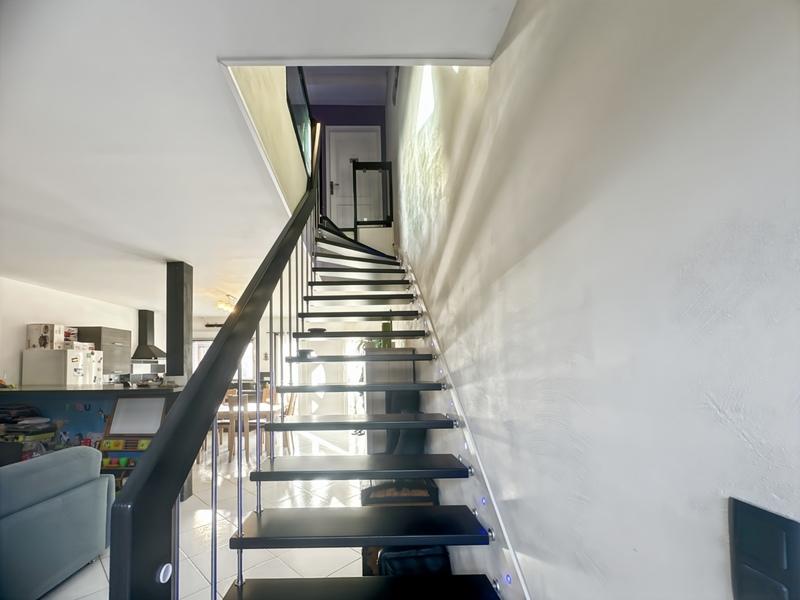 Maison - 80 m² - 3 pièces