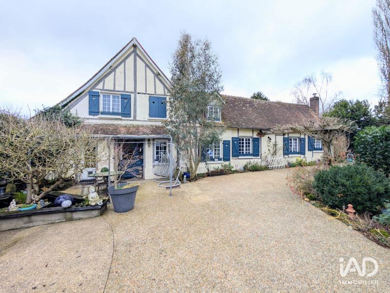 Maison - 249 m² - 7 pièces