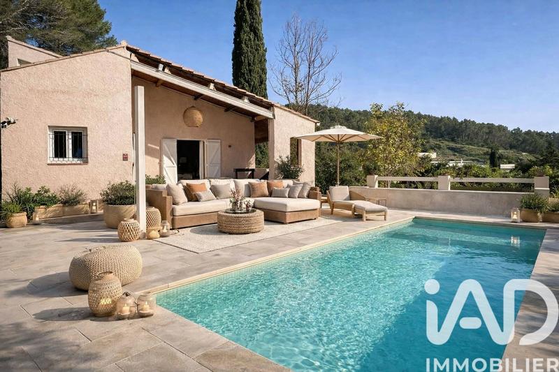 Maison - 166 m² - 6 pièces