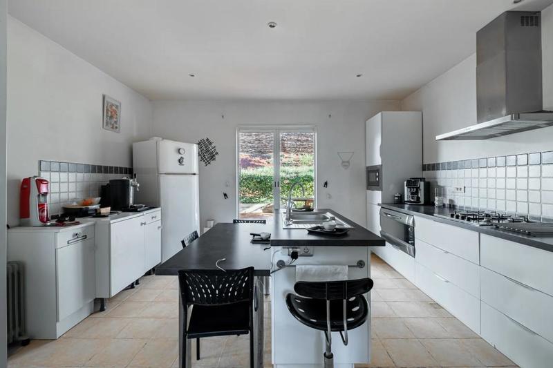 Maison - 180 m² - 5 pièces