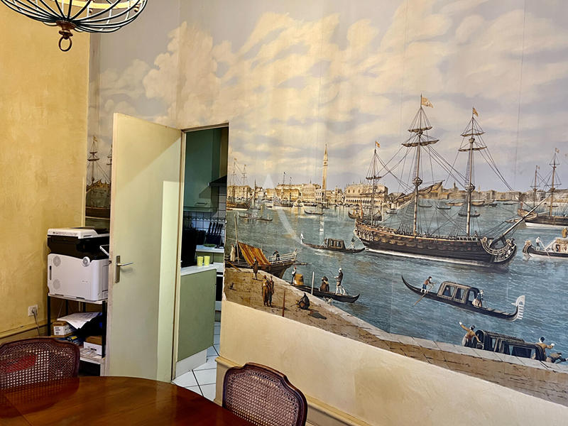 Appartement - 183 m² - 7 pièces