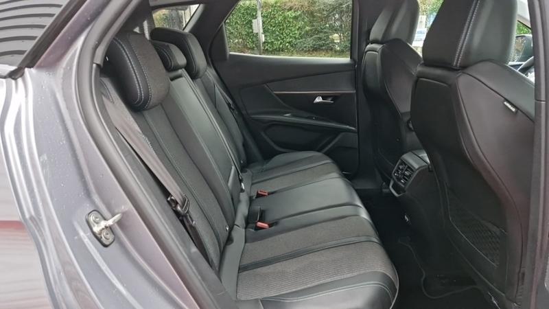 Peugeot 3008 Bluehdi 130ch Ss Eat8 Allure Pack