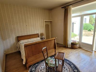 Maison de village - 315 m² - 7 pièces