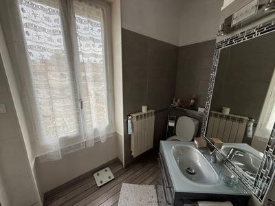 Maison traditionnelle - 175 m² - 6 pièces