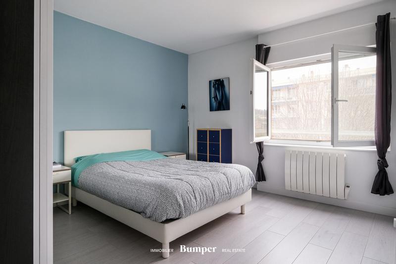 Appartement - 80 m² - 4 pièces