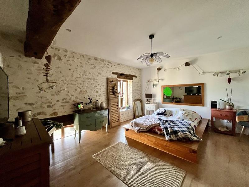 Maison de village - 163 m² - 8 pièces