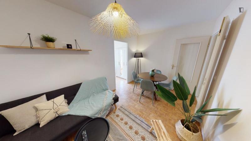 Chambre - 10 m² - 4 pièces