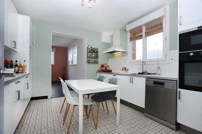 Maison - 172 m² - 7 pièces