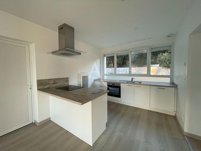 Maison - 86 m² - 4 pièces