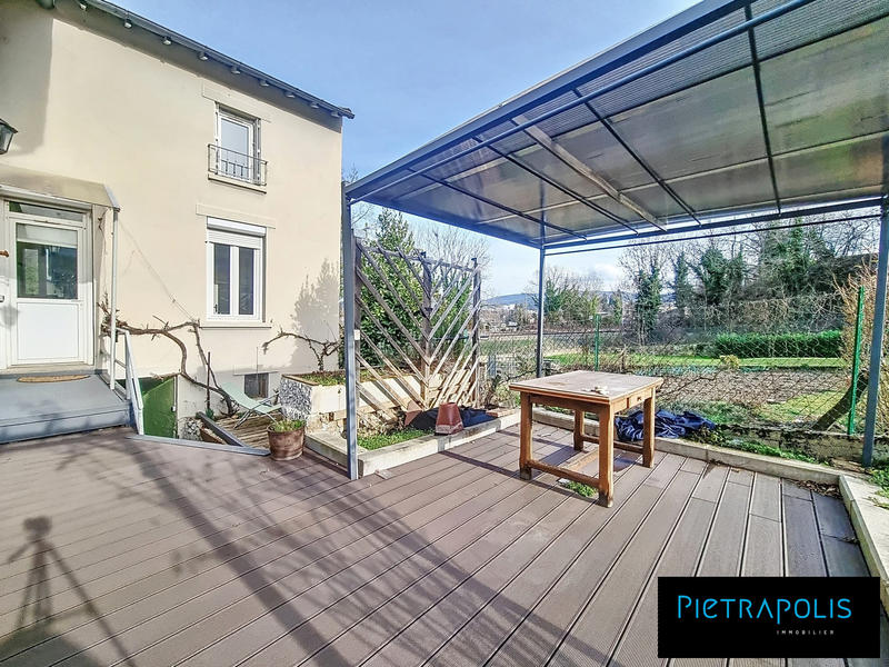 Maison - 493 m² - 10 pièces