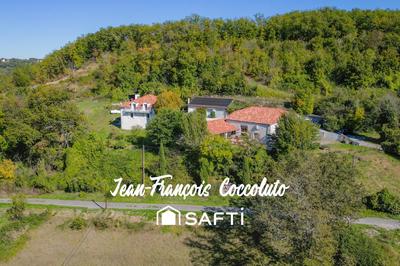 Maison - 350 m² - 13 pièces