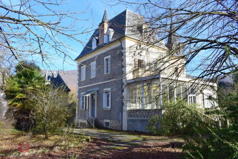 Château - 277 m² - 21 pièces