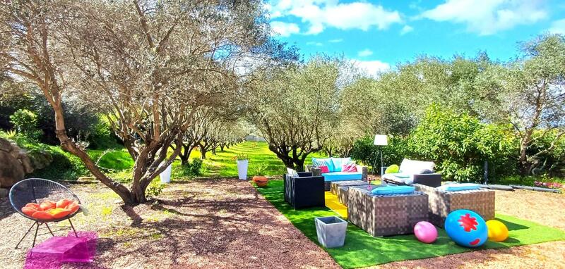 Villa - 250 m² - 9 pièces