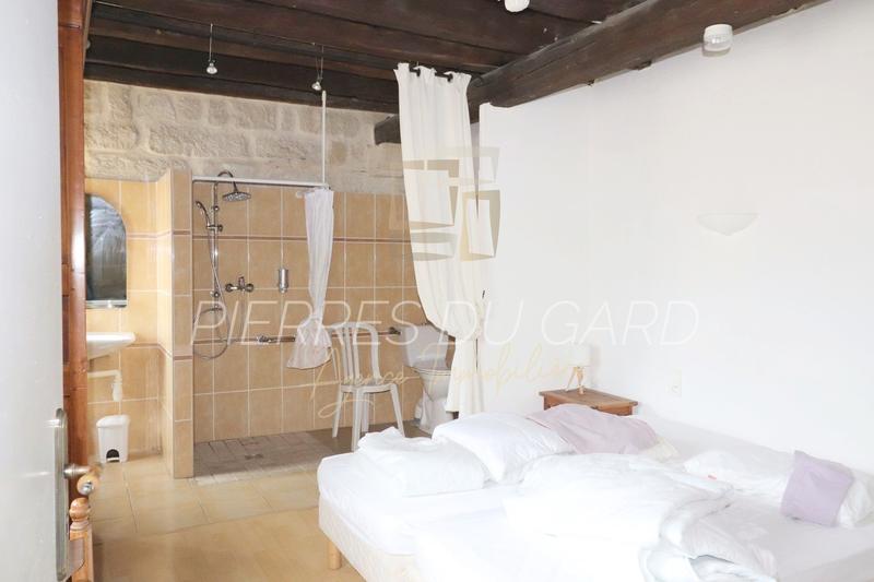 Propriété - 595 m² - 14 pièces