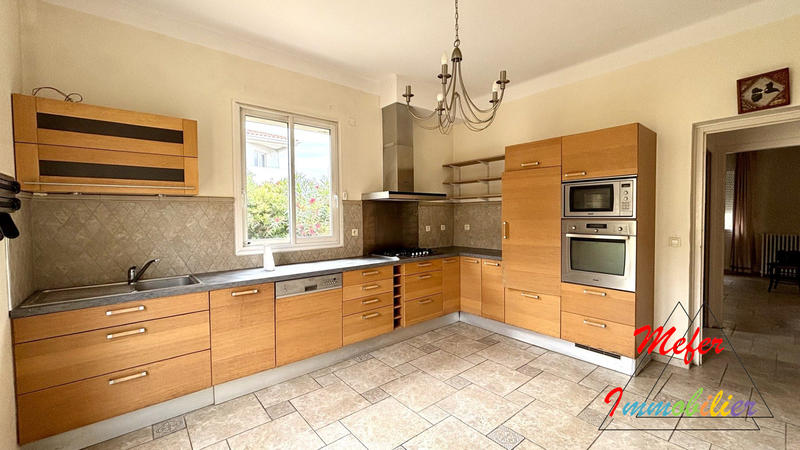 Maison - 135 m² - 6 pièces