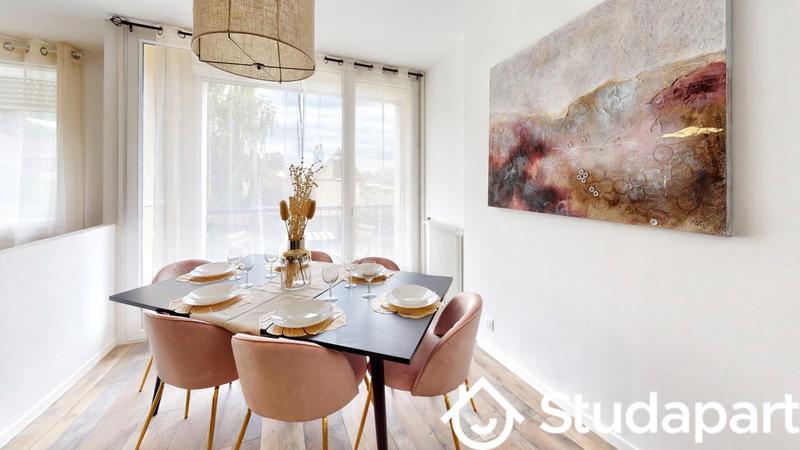 Chambre - 12 m² - 1 pièce