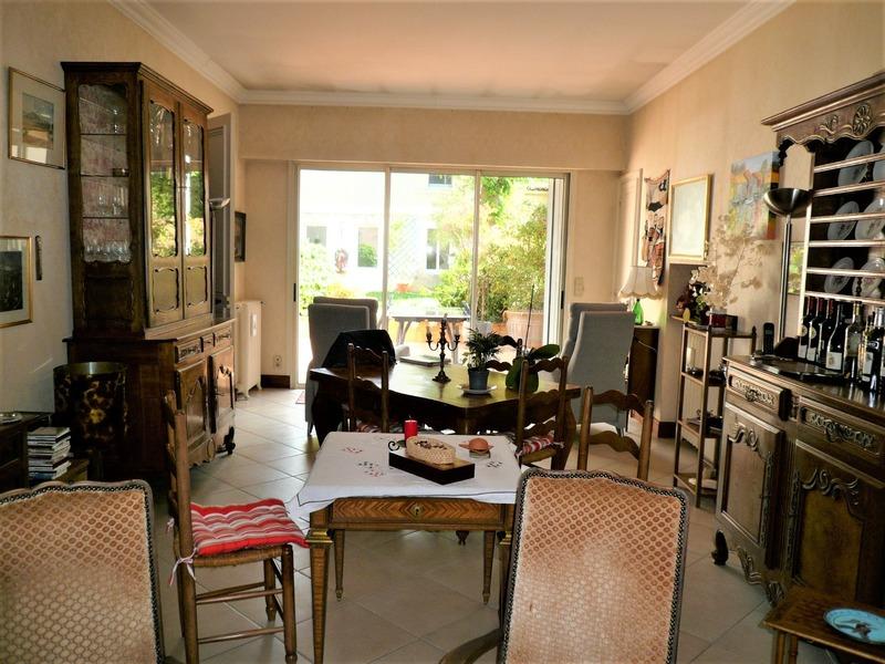 Maison - 228 m² - 7 pièces