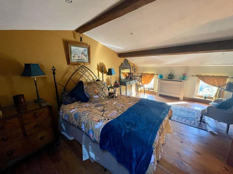 Propriété - 511 m² - 35 pièces