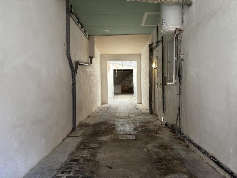 Parking / Garage - 12 m²