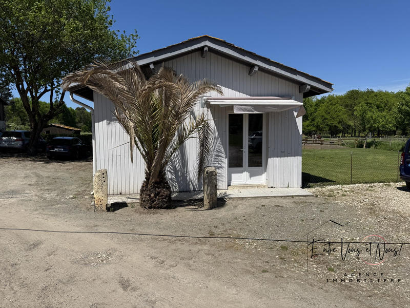 Maison - 216 m² - 7 pièces