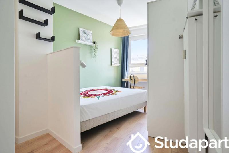 Chambre - 12 m² - 1 pièce