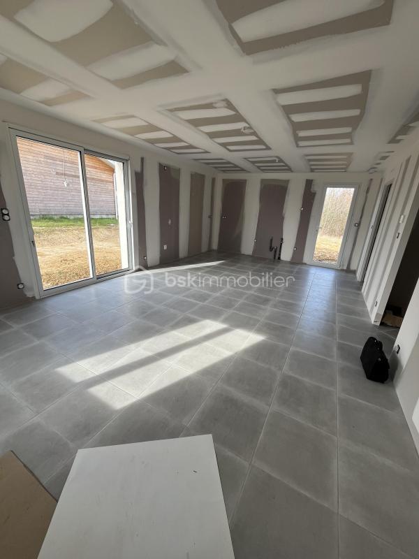 Maison traditionnelle - 71 m² - 4 pièces