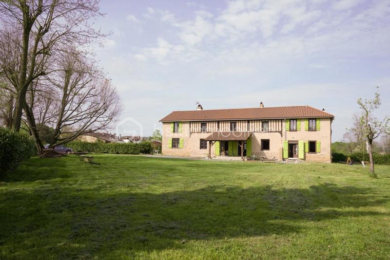 Ferme - 300 m² - 9 pièces