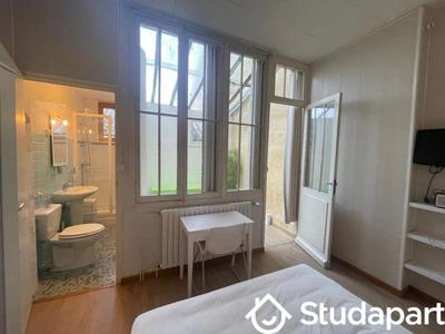 Chambre - 20 m² - 1 pièce