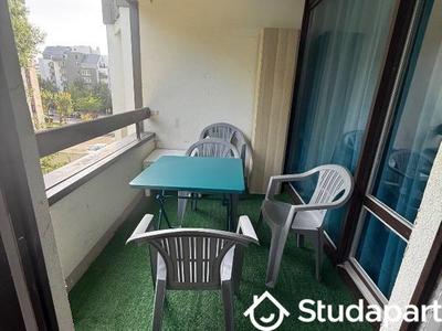 Chambre - 9 m² - 1 pièce