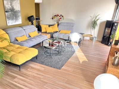 Maison - 305 m² - 8 pièces