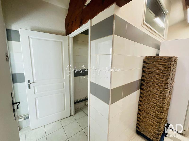 Local commercial - 64 m²