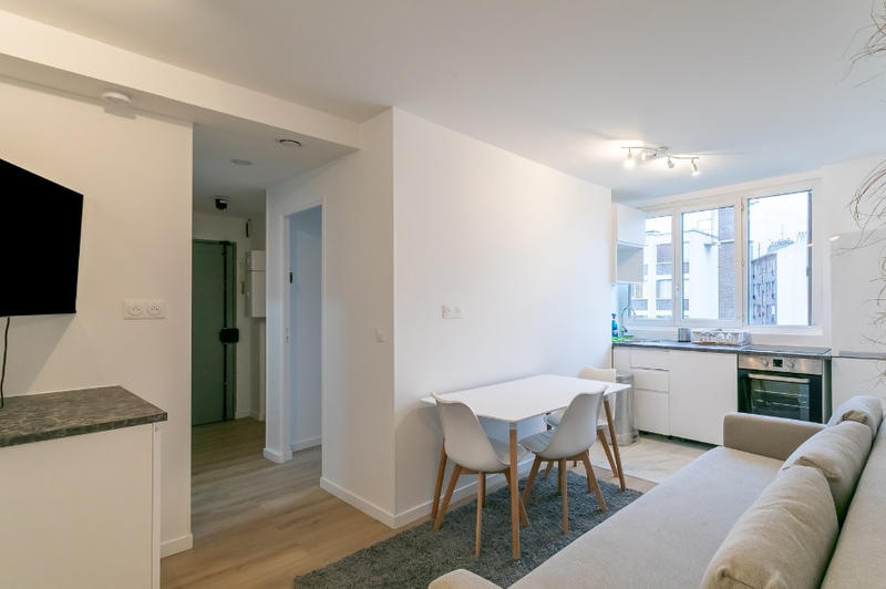 Appartement - 90 m² - 6 pièces