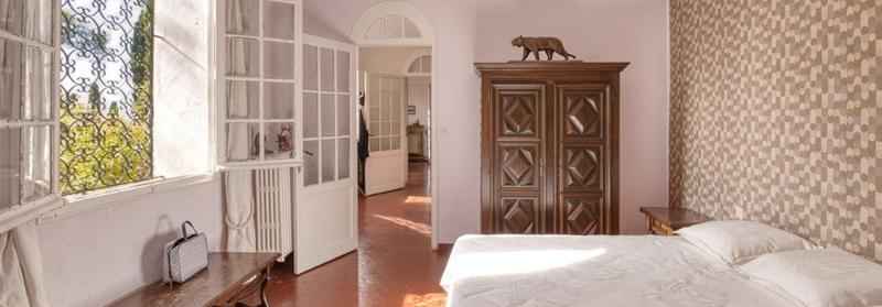 Villa - 322 m² - 12 pièces