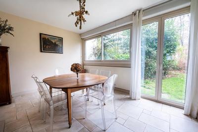 Appartement - 99 m² - 4 pièces