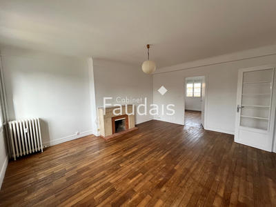 Appartement - 77 m² - 3 pièces