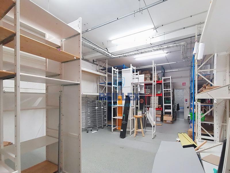 Local commercial - 476 m² - 3 pièces