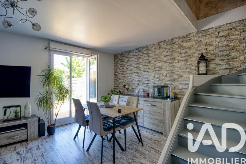 Maison - 93 m² - 5 pièces