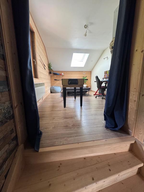 Maison - 198 m² - 8 pièces