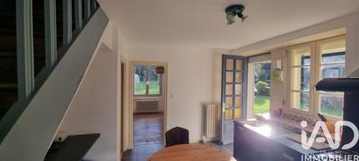 Maison - 99 m² - 6 pièces