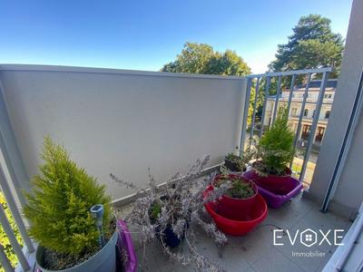 Appartement - 75 m² - 5 pièces