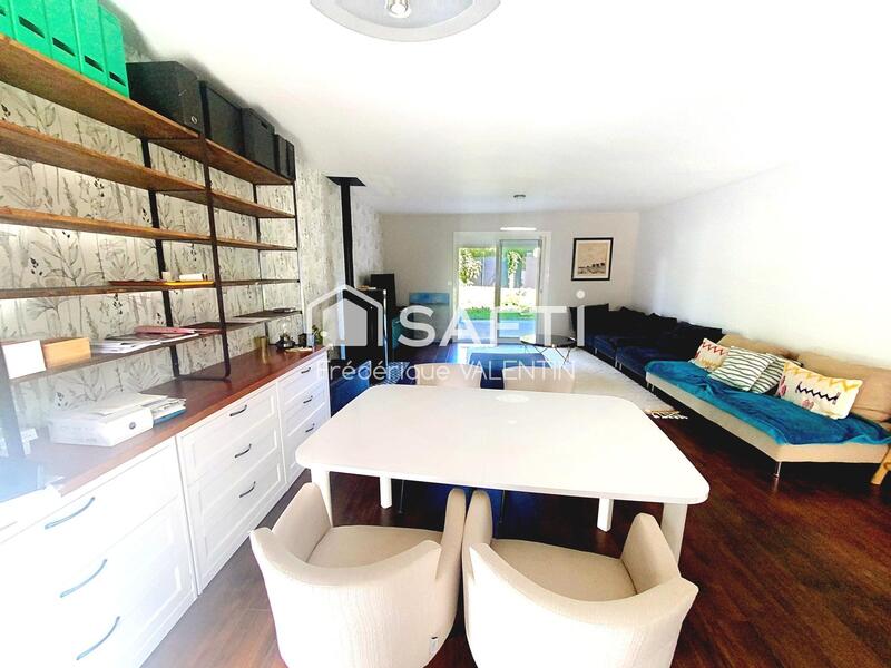 Maison - 180 m² - 4 pièces