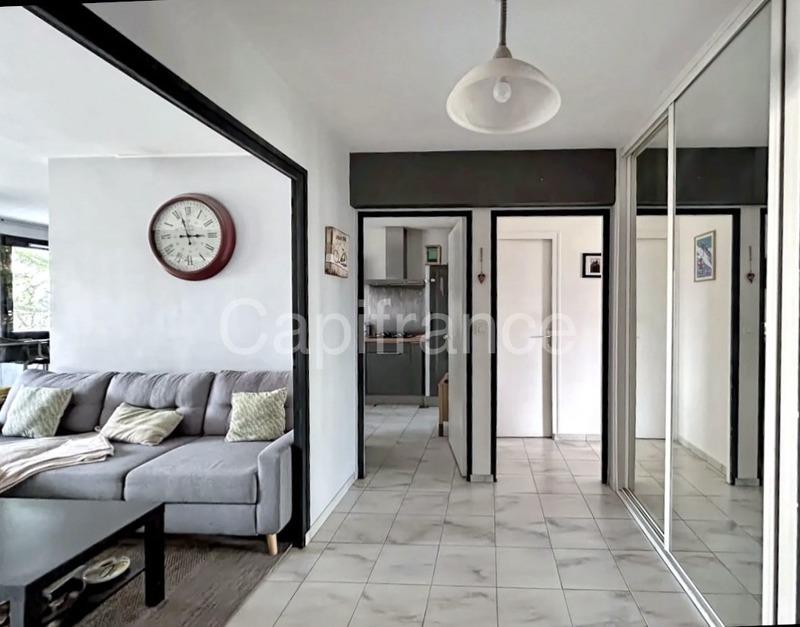 Appartement - 85 m² - 4 pièces