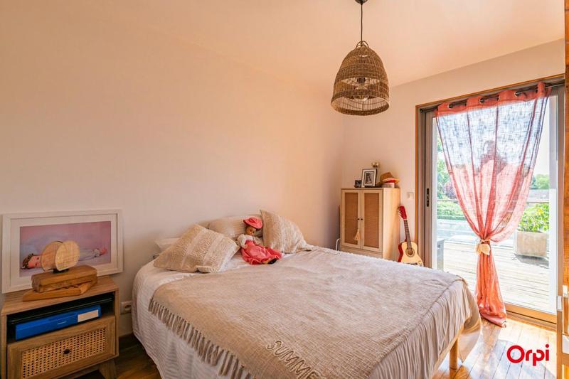 Appartement - 100 m² - 3 pièces