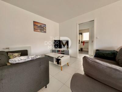 Maison - 93 m² - 4 pièces