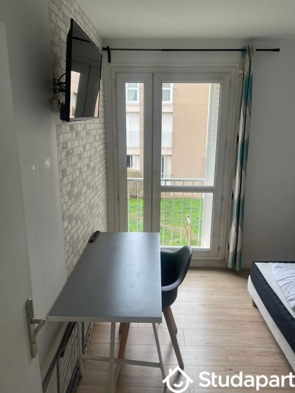 Chambre - 11 m² - 1 pièce