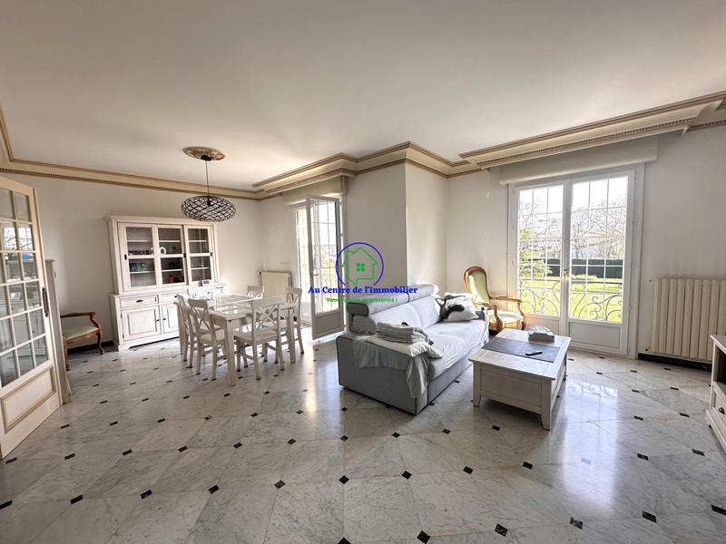 Appartement - 126 m² - 5 pièces