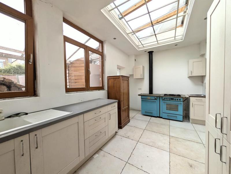 Maison - 93 m² - 4 pièces