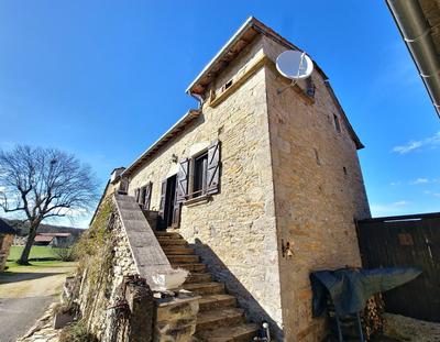 Maison de village - 185 m² - 8 pièces